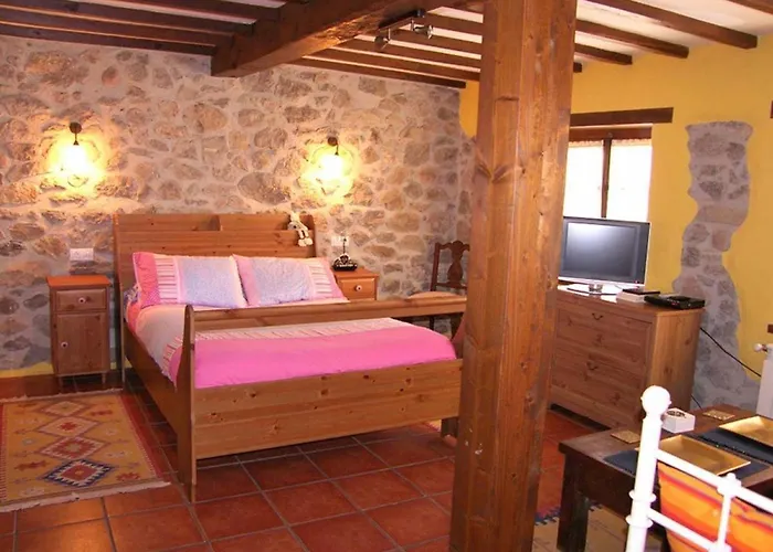 Rurales La Candaliega * Onís